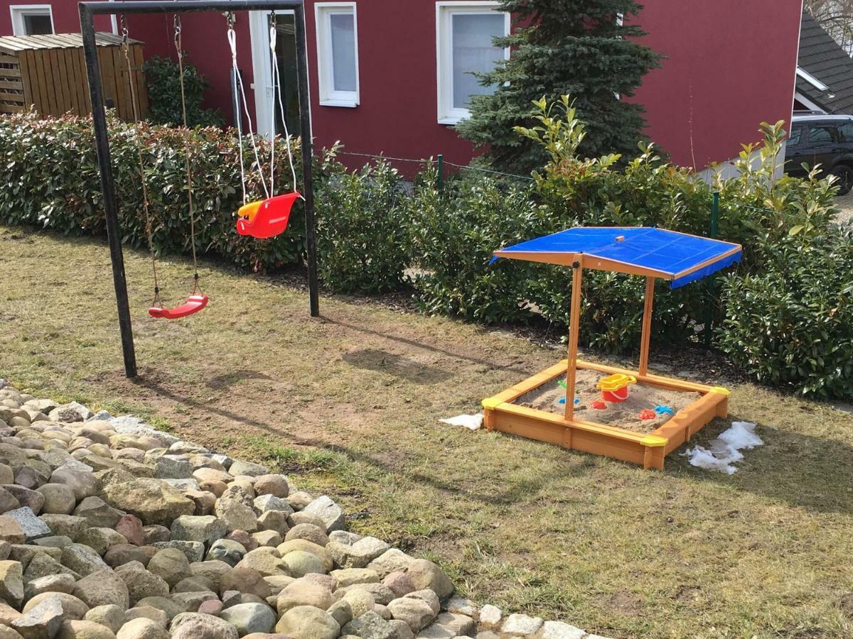 Ferienhaus Zur Sonne, Zislow Exterior foto